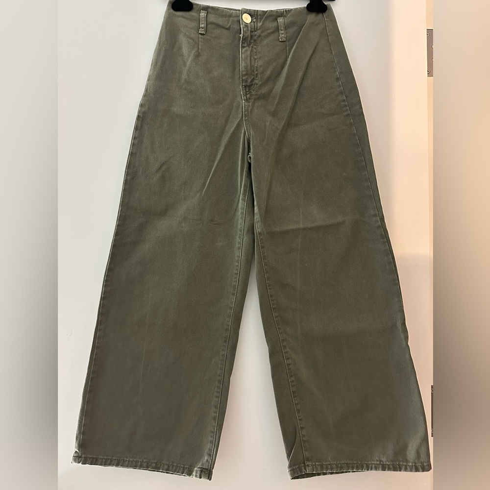 Zara high waisted wide leg cropped jean size 4 olive green
